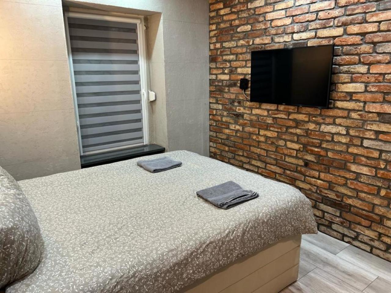Raciborska Royal Apartment - Miejsce Parkingowe Na Parkingu Strzezonym Gliwice Buitenkant foto
