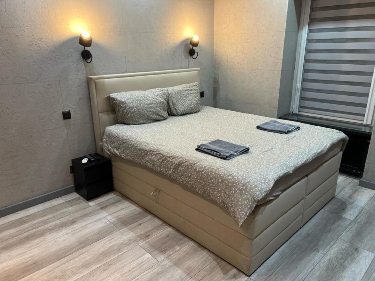 Raciborska Royal Apartment - Miejsce Parkingowe Na Parkingu Strzezonym Gliwice Buitenkant foto